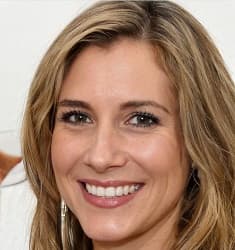 Mónica Lira, abogada de inmigración